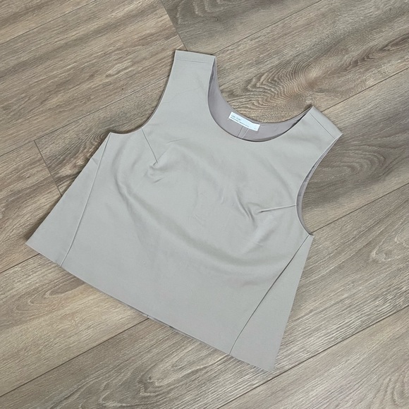 Oak + Fort, Structure Sleeveless Top, size Small, Grey/Beige in Colour - Picture 1 of 2